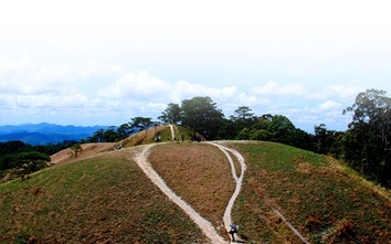 Mạo hiểm trekking đỉnh Tà Năng - Phan Dũng