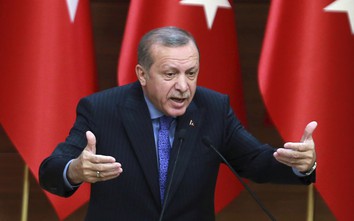 Ông Erdogan đáp trả chỉ trích của Mỹ về việc mua S-400