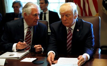 Ông Trump phủ nhận tin Ngoại trưởng Tillerson dọa từ chức