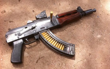 Nga đã tặng Philippines 5000 khẩu AK, 1 triệu viên đạn