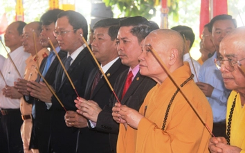 Video: Toàn cảnh đại lễ cầu siêu nạn nhân TNGT ở chùa Hội An