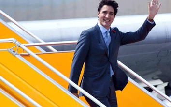 VIDEO: Thủ tướng Canada điển trai Justin Trudeau thu hút cánh nhà báo nữ