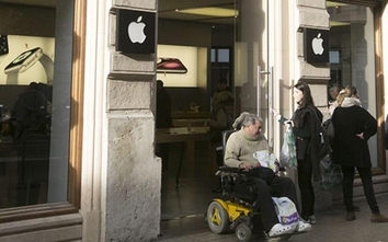 Tiếp tục xảy ra vụ nổ pin iPhone thứ hai trong Apple Store