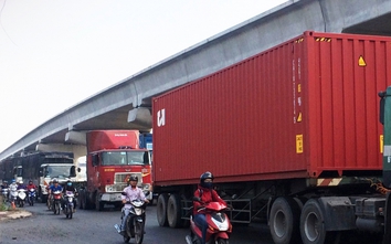 Tài xế bị thùng container đè chết trong cảng ICD Tây Nam