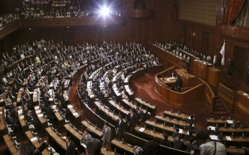 Quốc hội Nhật Bản diễn tập sơ tán tránh tên lửa Triều Tiên
