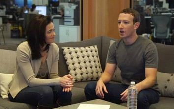 Ông chủ Facebook Mark Zuckerberg bị yêu cầu từ chức