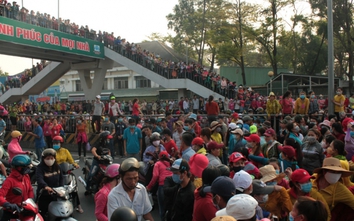 Hàng nghìn công nhân đình công khiến quốc lộ ở Đồng Nai tê liệt