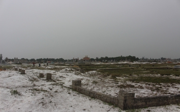 Hơn 20 ngôi mộ ở Huế bị đào phá