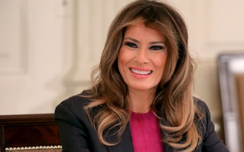 Đệ nhất phu nhân Melania Trump xuất viện sớm