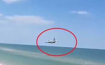 Video: Cường kích Su-25 bay cách mặt nước biển chỉ 10 mét