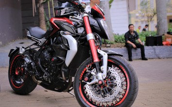 Chiêm ngưỡng chiếc MV Augusta Brutale Dragster 800RR độc nhất ở Hải Phòng