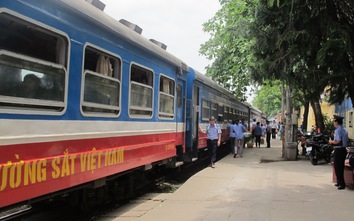 Ngày mai, đường sắt giảm giá vé cho khách tập thể đi Lào Cai