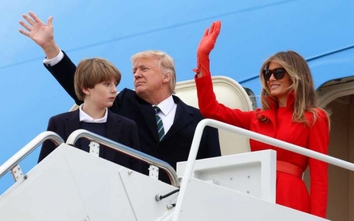 Hơn nửa triệu người muốn bà Melania Trump chuyển về Nhà Trắng