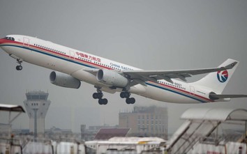 Máy bay Trung Quốc rung lắc vì nhiễu động, 11 người bị thương