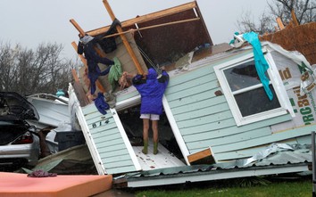 Lãnh đạo Việt Nam gửi lời thăm hỏi Tổng thống Trump sau bão Harvey