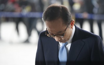 Video cựu Tổng thống Hàn xin lỗi vì cáo buộc tham nhũng