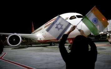 Nóng: Saudi Arabia mở không phận cho máy bay thương mại tới Israel