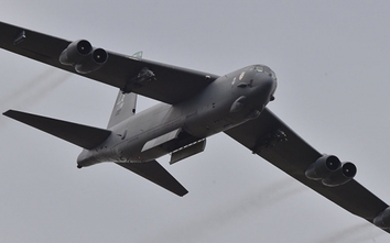 Mỹ đưa oanh tạc cơ B-52 qua Biển Đông