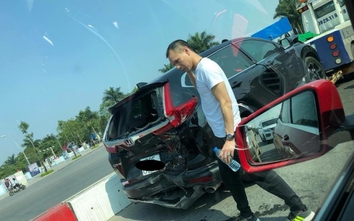 Honda CR-V 2018 đời đầu bị tai nạn tại Hà Nội