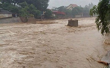 12 người chết và mất tích trong mưa lũ ở Yên Bái