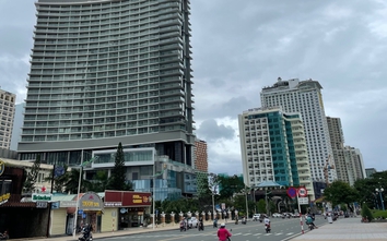 Một cú sụt đau, đại gia ngao ngán bên biệt thự biển triệu USD