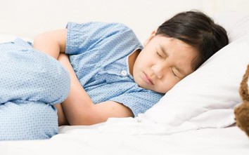 6 căn bệnh nguy hiểm các bé có thể mắc phải nếu thường xuyên bị đau bụng