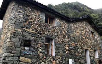 Ngôi làng đá cổ tồn tại suốt 500 năm, kỳ lạ hơn là người dân ở đây sống rất thọ