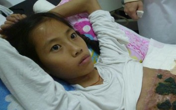 Kỳ diệu: Cô gái trải qua hơn 20 lần phẫu thuật, từng chết đi sống lại đỗ ĐH Y Hà Nội