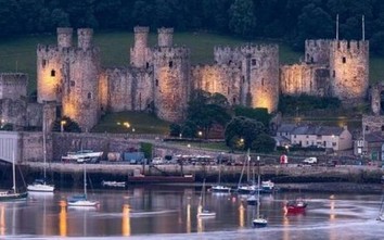 Những bóng ma bên trong lâu đài huyền bí nhất xứ Wales