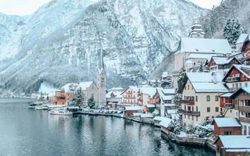 Khung cảnh tuyết rơi ở ngôi làng đẹp nhất thế giới vào mùa đông
