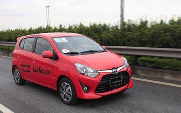 Cận cảnh bộ ba mẫu xe Toyota nhập khẩu vừa ra mắt