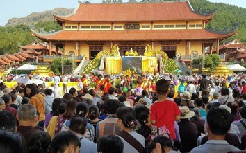 Kỷ luật trụ trì chùa Ba Vàng: Quảng Ninh chờ Giáo hội Phật giáo VN