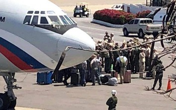 Máy bay Nga chở binh sĩ, thiết bị quân sự hạ cánh ở Venezuela