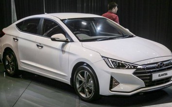 Hyundai Elantra 2019 ra mắt tại Malaysia, giá 613 triệu đồng