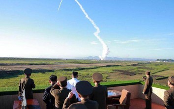 Triều Tiên phóng thử tên lửa đúng lúc Đặc phái viên Mỹ tới Hàn Quốc?