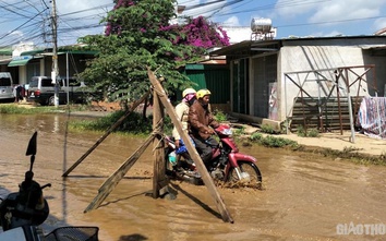 Đường "biến thành sông", tai nạn "như cơm bữa" suốt 3 năm vẫn chưa sửa