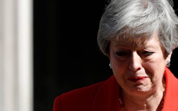 Video: Thủ tướng Anh Theresa May phát khóc khi nói lời từ chức