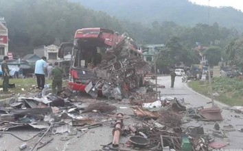 Phó Thủ tướng chỉ đạo khẩn trương khắc phục hậu quả vụ tai nạn ở Hòa Bình