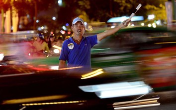 Video: Chuyện về hiệp sĩ giao thông chuyên giải cứu kẹt xe tại Sài Gòn