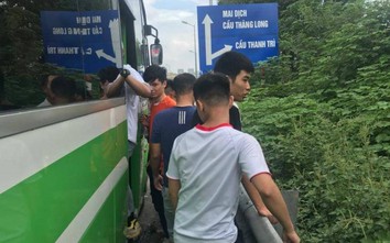 Hà Nội: Chặn bắt xe khách 29 chỗ nhồi 64 khách từ phản ánh qua facebook