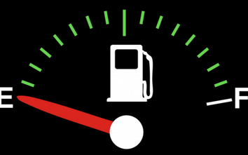 Để bình xăng ô tô quá cạn: Hỏng động cơ, có thể dẫn tới tai nạn