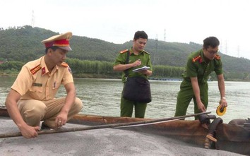 Bắc Ninh: Liên tiếp bắt giữ các tàu khai thác cát trái phép trên sông