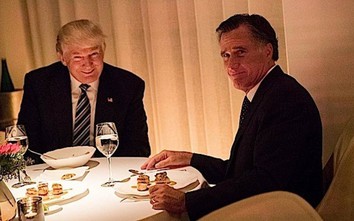 Trump bực tức gọi Thượng nghị sỹ Cộng hòa Mitt Romney là "thằng hợm hĩnh"