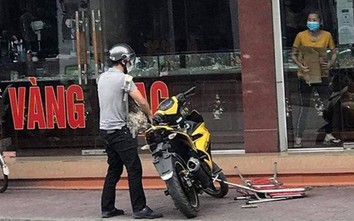 Kẻ nổ súng cướp tiệm vàng ở Quảng Ninh lấy đi bao nhiêu tiền?