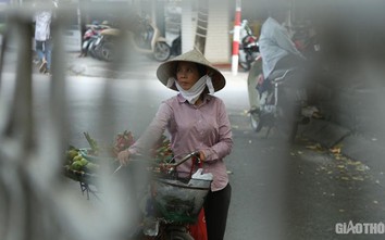 Những "thân cò" mưu sinh trong ngày Phụ nữ Việt Nam 20/10