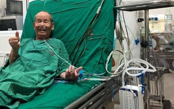Tràn dịch mang phổi, suy tim cụ ông 90 tuổi từ Séc về Việt Nam phẫu thuật