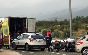 Phát hiện 41 người nhập cư trên xe chở container đông lạnh ở Hy Lạp
