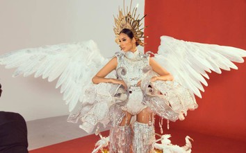 Chính thức lộ diện trang phục dân tộc của Hoàng Thuỳ tại Miss Universe
