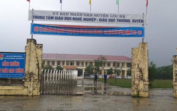 Trên đường đi học về, một học sinh lớp 10 ở Hà Tĩnh bị đâm thủng bụng