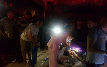 Quảng Ninh: Xe chở đất đâm sập nhà, 2 mẹ con tử vong thương tâm
